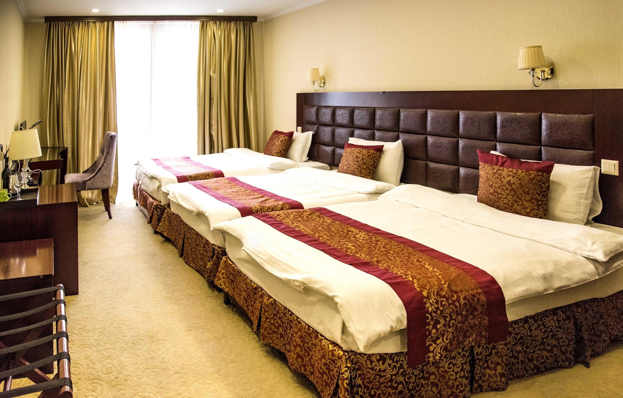 Velvet Hotel Тбилиси Екстериор снимка