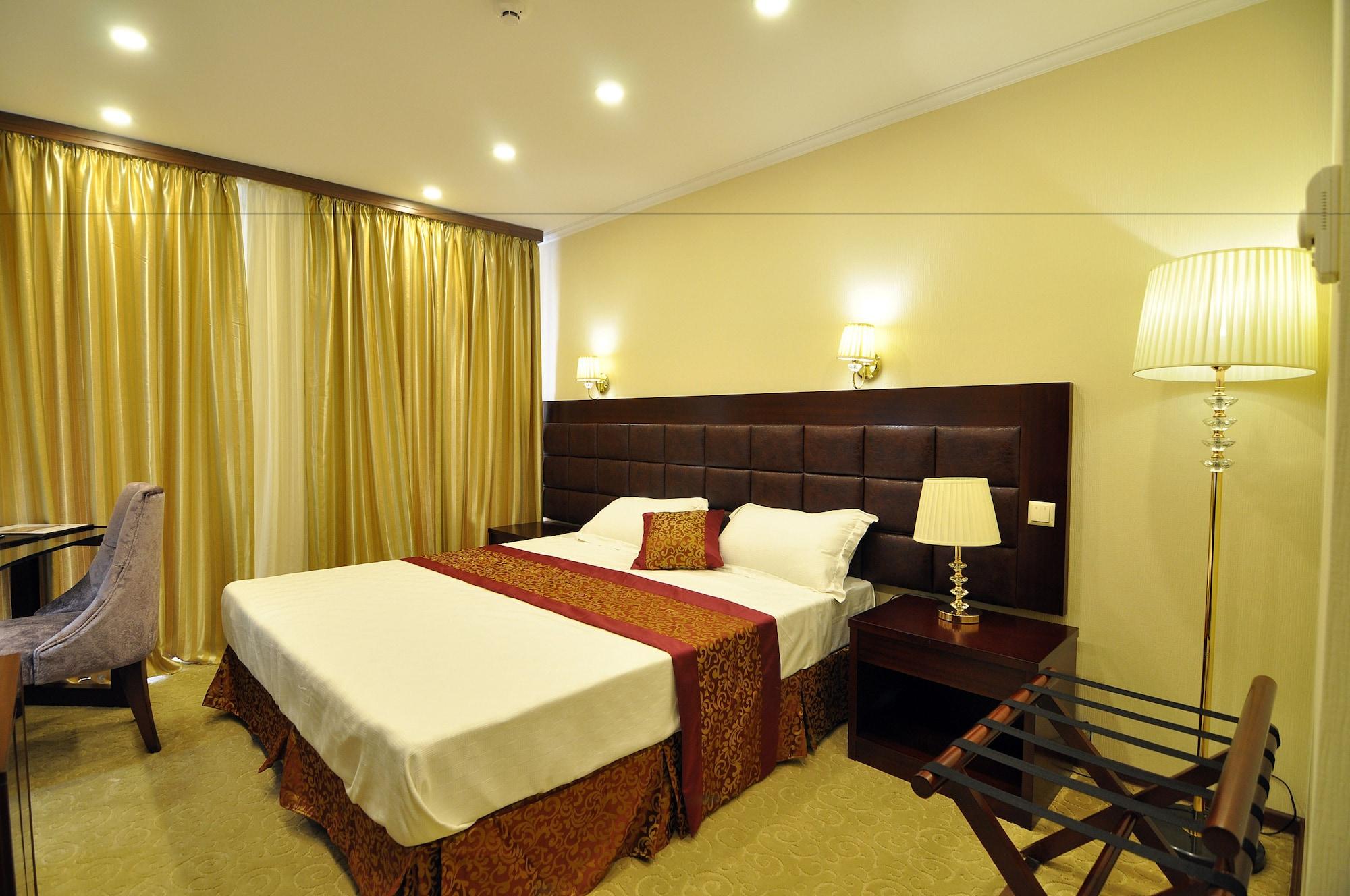 Velvet Hotel Тбилиси Екстериор снимка