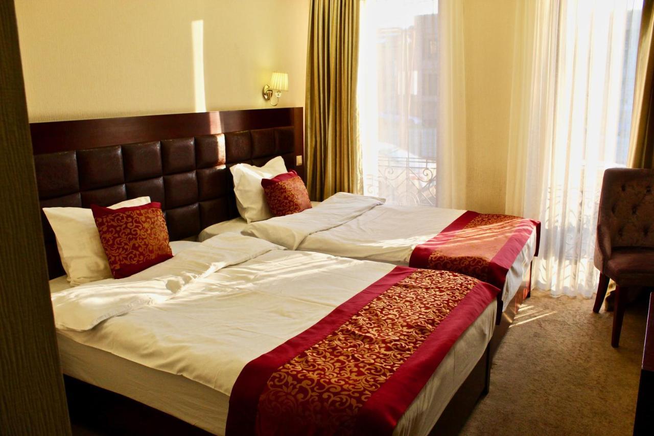 Velvet Hotel Тбилиси Екстериор снимка