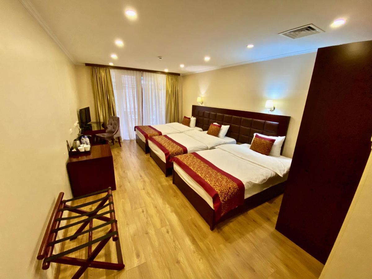 Velvet Hotel Тбилиси Екстериор снимка