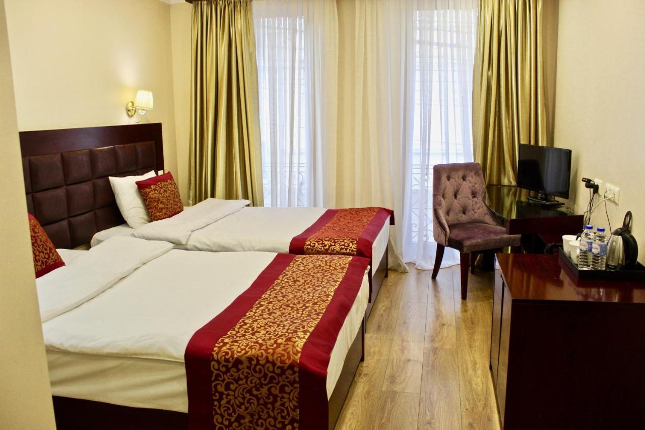 Velvet Hotel Тбилиси Екстериор снимка