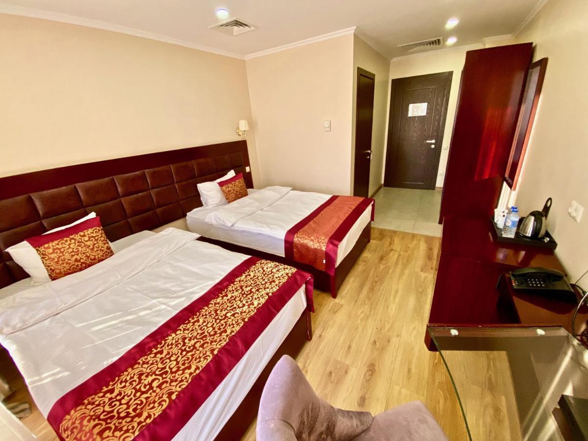 Velvet Hotel Тбилиси Екстериор снимка