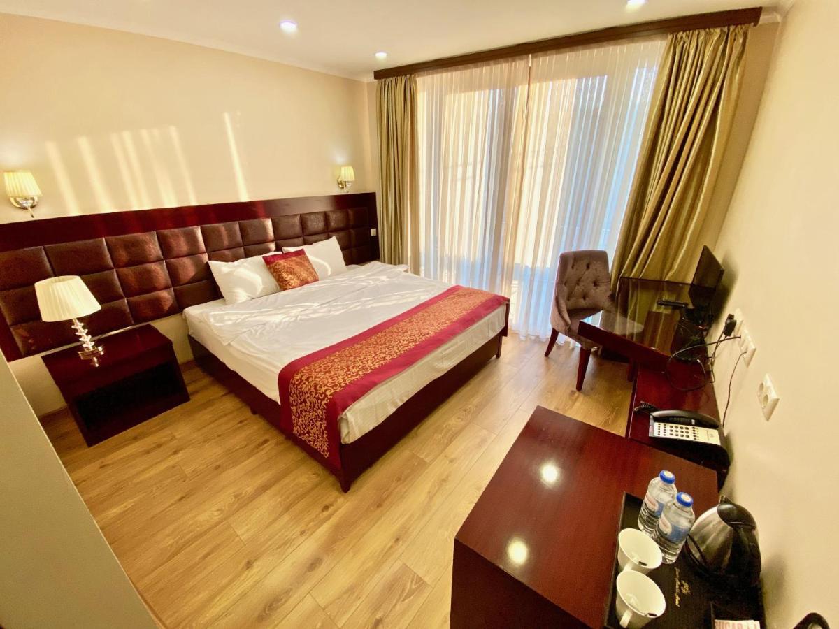 Velvet Hotel Тбилиси Екстериор снимка