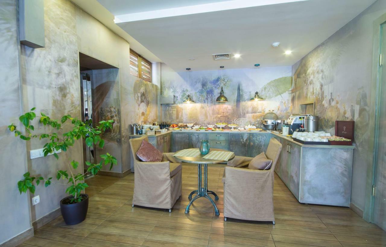 Velvet Hotel Тбилиси Екстериор снимка